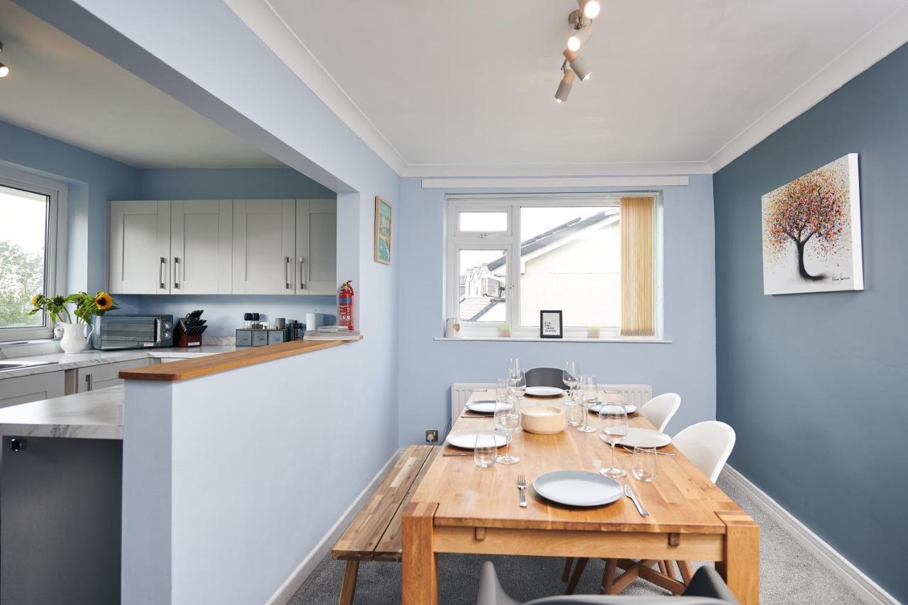 Sea Gem- Beautiful Family Home With Stunning Sea Views & Garden Tenby Exterior photo