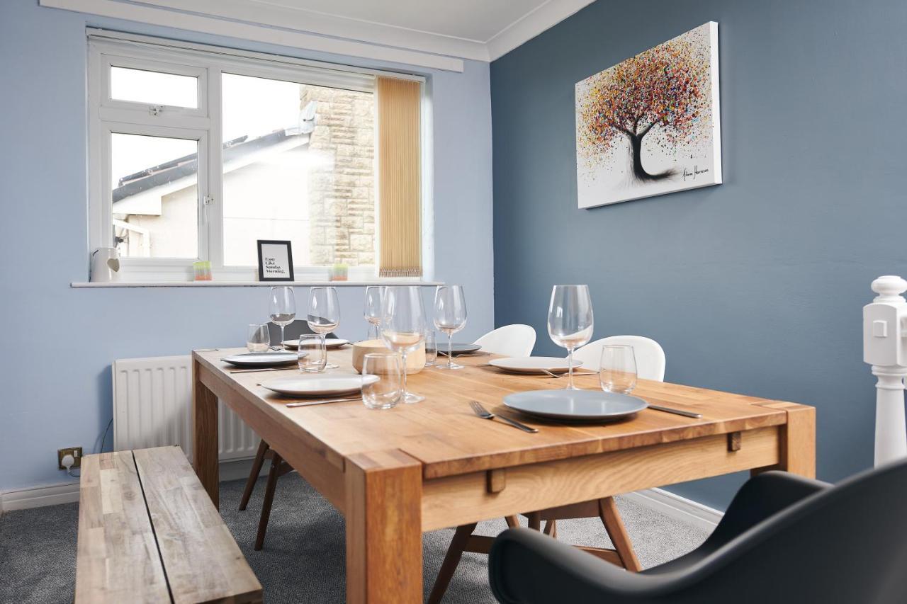 Sea Gem- Beautiful Family Home With Stunning Sea Views & Garden Tenby Exterior photo